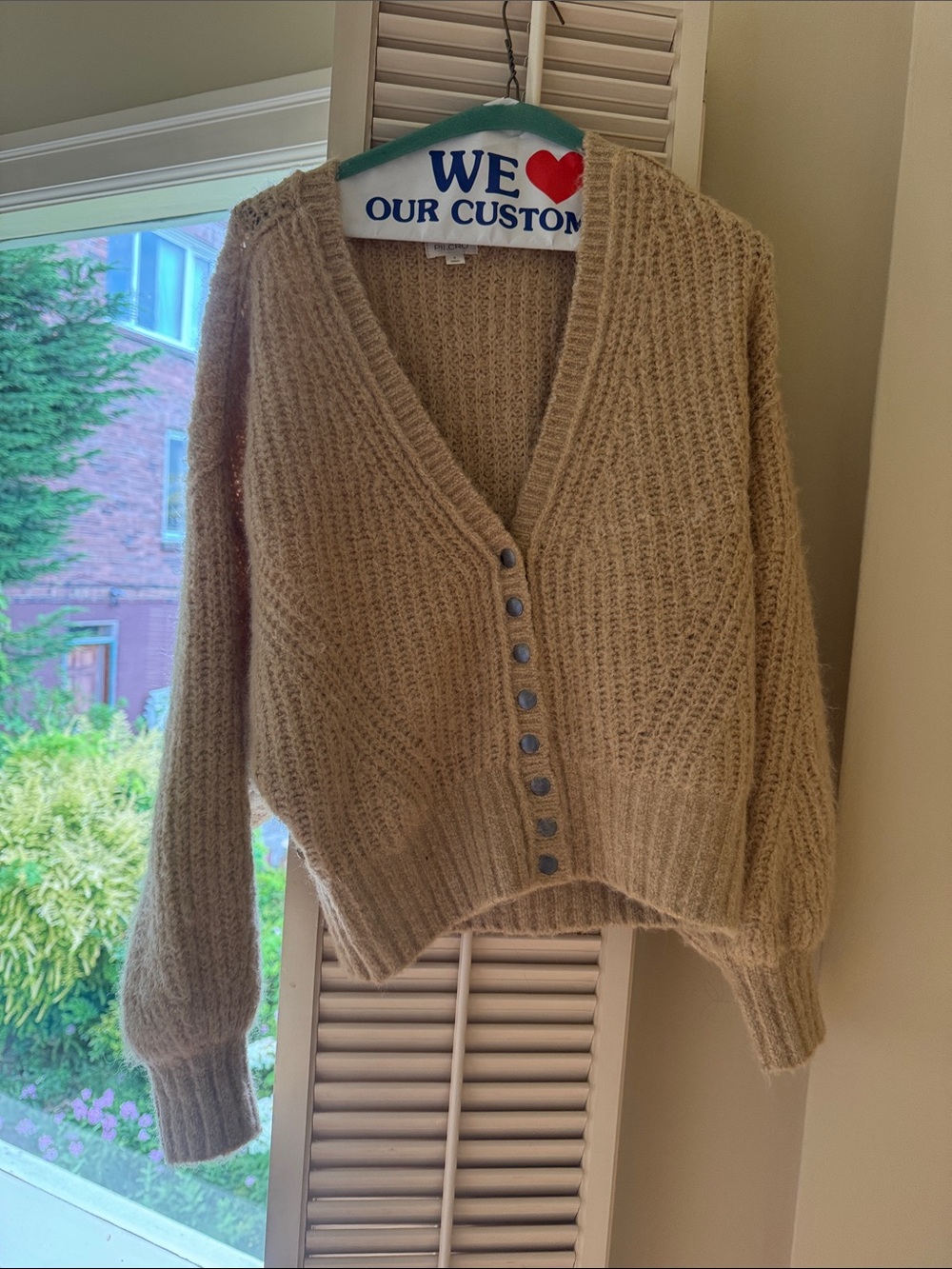 Cozy Beige Button-Front Knit Cardigan Sweater - Picture 2 of 4